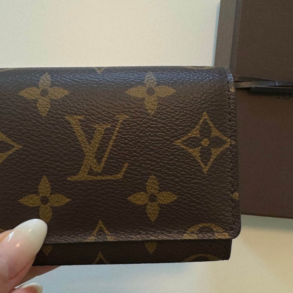 Louis Vuitton Womens Monogram Elise LV Business Card Holder Case Brown 4.25x3.25 - Picture 5 of 16